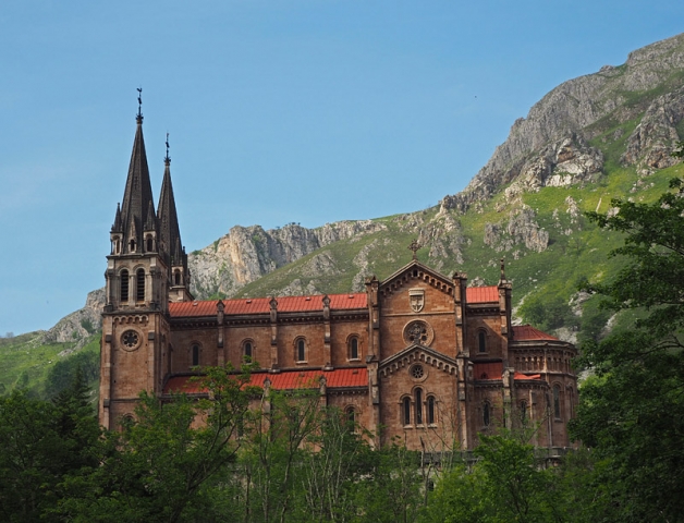 The Basílica de Santa María la Real de Covadonga is said to mark the site of the first Spanish victory over Muslim rulers around the year 720AD