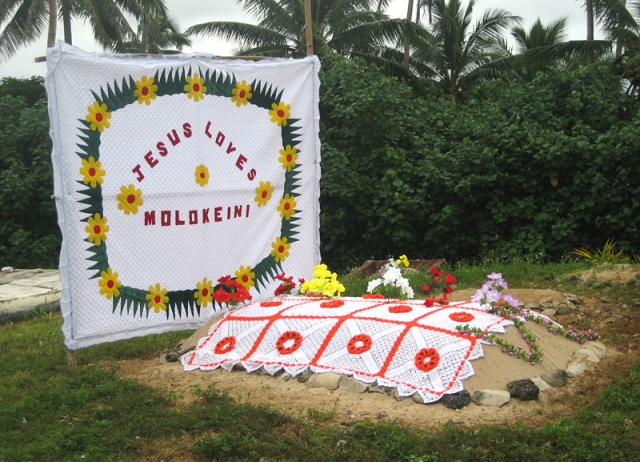 A grave on Vava’u Island decorated with a traditional Tongan quilt