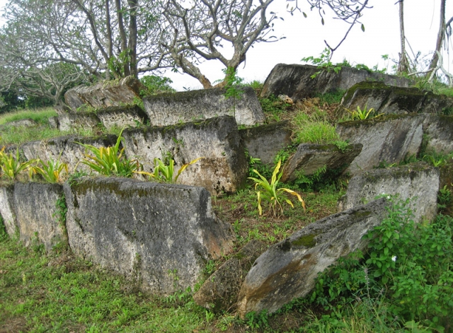 Ancient tomb in Lapaha, site of an earlier Tongan capital