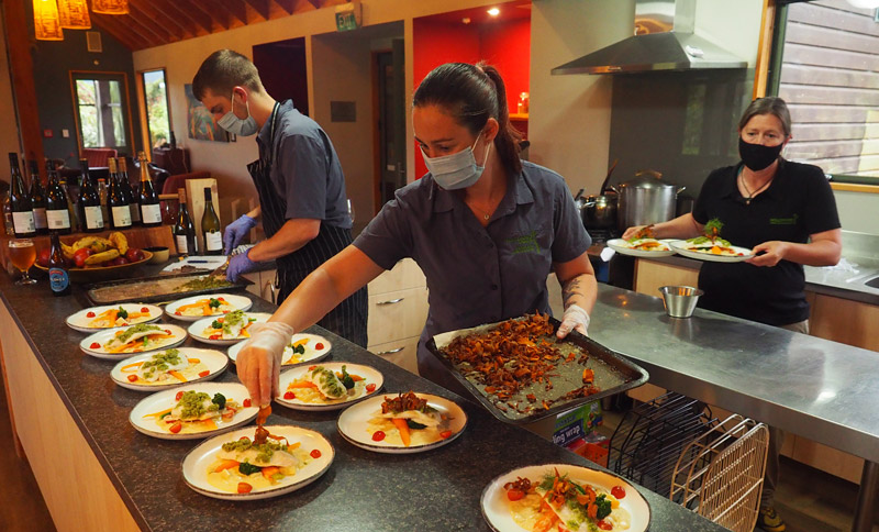 Martin's Bay Lodge hosts Mandy and Duncan plate up meals of Ngāi Tahu blue cod